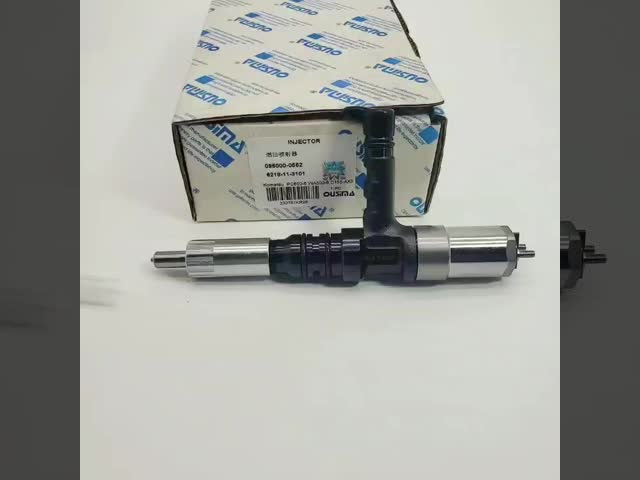 ディーゼル燃料注入器 095000-0562/ 6218-11-3101 コマツーPC600-8 WA500-6 D155-AX5 に適しています