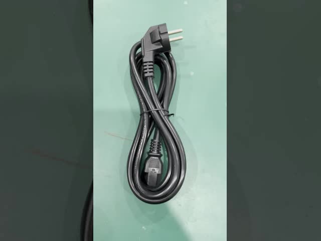 Pse Pdu блокирующий электрический кабель с перепроводным разъемом Schuko CEE 77 до IEC15