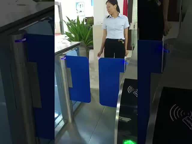 Swing Barrier Gate with 20:1 Reduction Ratio Motor 30W Power and 24 Months Warranty for Reliable Access Control