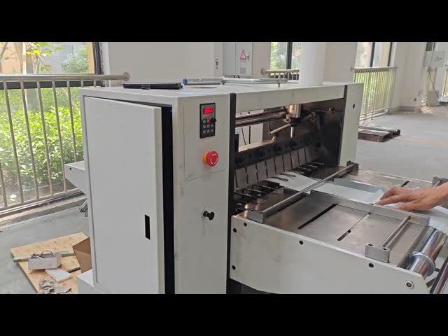 ガラスファイバーフィルター紙折りたたみ機械 自動分割フィルター生産ライン 55Hz