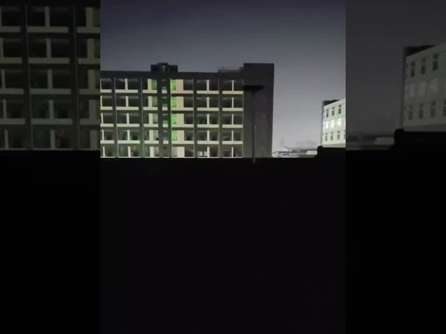 オールインワン ソーラーガーデンライト LED 芝生 ポリヤードライト リチウムバッテリー