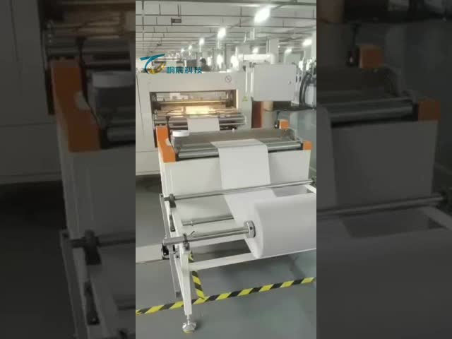 オートマティックナイフ 紙を折り畳む機械 カスタマイズされたフィルター生産設備 1300mm 作業幅