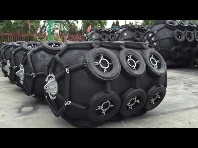 Pneumatic Marine Fenders 3.3x6.5m Natural Rubber Yokohama Design