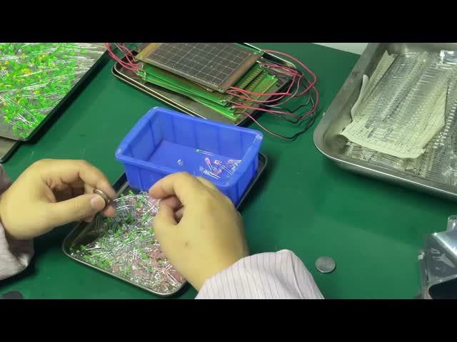 T1 3/4 5mm レッド 発光色 5mm LEDダイオード ターン信号指示器のための透明な丸頭
