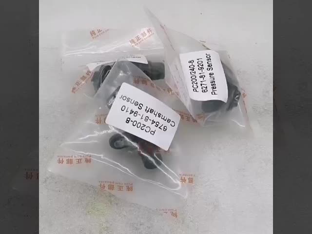 コマツー掘削機PC240-8PC300-8用のクランクシャフト位置センサー 6271-81-9201 ビデオ