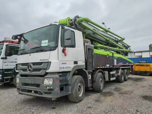 2018 Zoomlion Usado 56m camión montado bomba de hormigón totalmente hidráulica El video