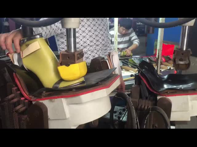 ハイヒール 女性の靴 の 靴 の 底 を 押す 機械 単一 ステーション ユニバーサル の 底 を 固定 する 機械