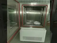 ±0.3°C तापमान में उतार-चढ़ाव तापमान संवेदनशील उत्पादों के लिए उच्च और निम्न तापमान परीक्षण कक्ष