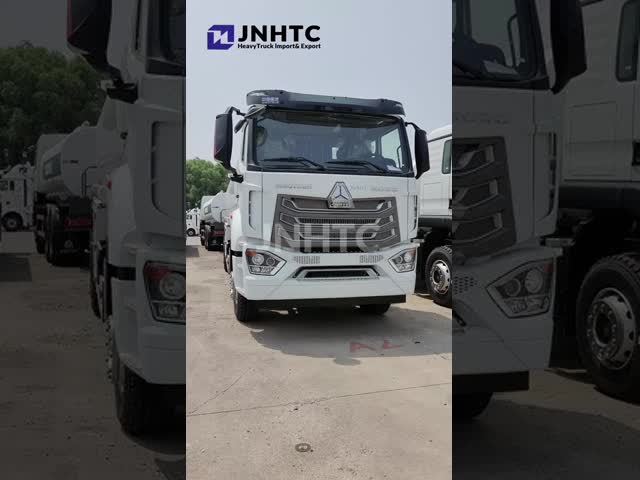 Sinotruck HOWO 371HP 重燃料タンカー トラック 8X4 20000L