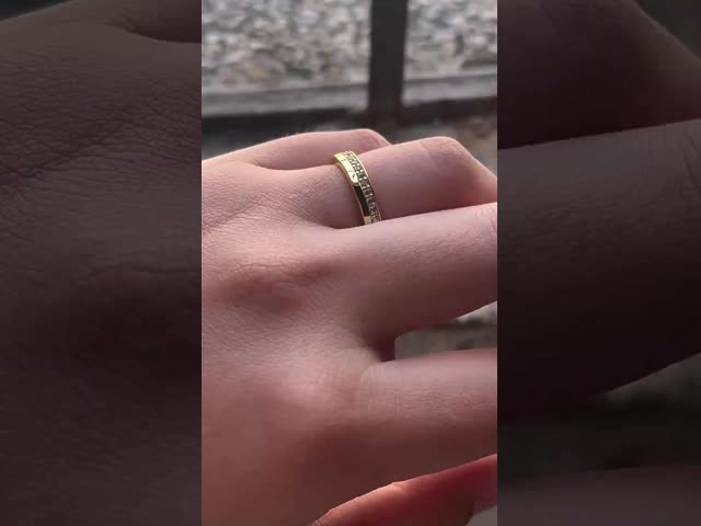 Anel de casamento de diamantes em prata / latão com diamantes de pedra