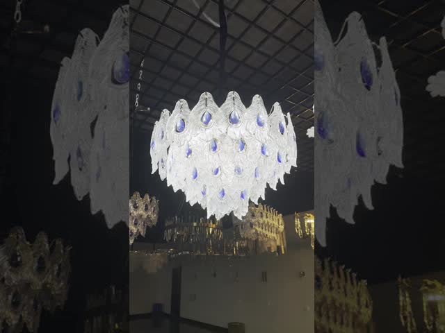 オーダーメイド ホテルのロビー 飾り付け 吊り灯 吊り灯 ショッピングモール ビラ リビング ルーム LEDライト 魚形ガラス
