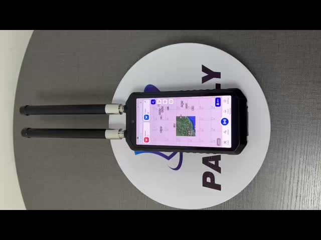 プロ 0~3km 70MHz~6GHz 正確な周波数信号検出 ドローン防止機能を持つ携帯型ハンドヘルドUAV検出器