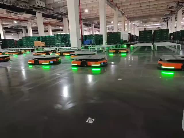 Altura máxima de elevação latente 600 kg Sistemas de equipamento de armazém AMR Código QR Visual