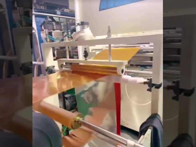 カスタマイズされたPP白色四角16穴の氷容器 蓋付き