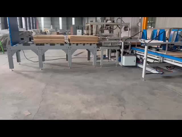 Fully Automatic Stacker Wood Timber Stacking Machine For Wood Length Customized