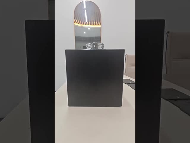 ホーム ホテル オフィス アロマテラピー オイル ディフューザー 金属キャッシングとノイズレベル 40dBa