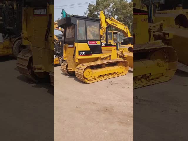 Cat D5C Used Bulldozer Tracks No Leaks 105 HP 78kW For Land Clearing Projects