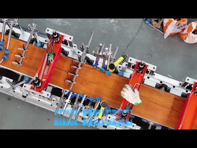 シノス 壁パネル製造機 / フィルムラミネート機