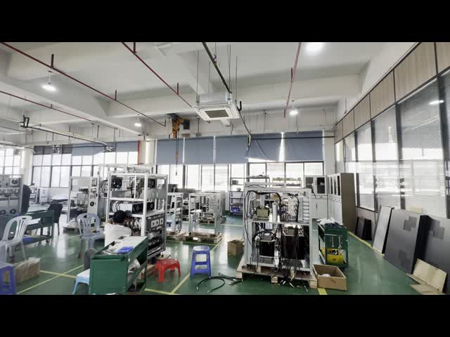 Low Frequency Online Industrial UPS 10 - 200KVA Transformer Base 3 Phase UPS DSP Control