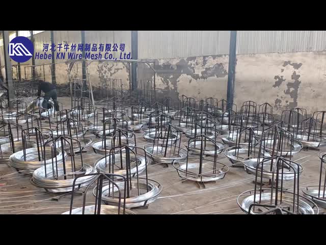 80x100 HoleTwisted Gabionの壁のバスケットは表面処理に電流を通しました