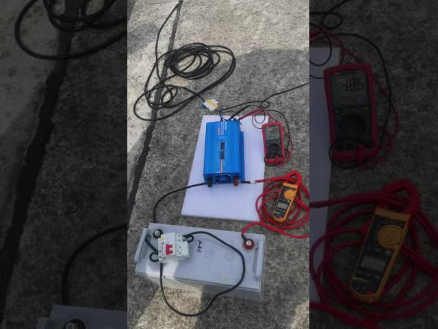 3000W MPPT Solar Inverter with Modified Sine Wave for 12V to 220V DC AC Conversion