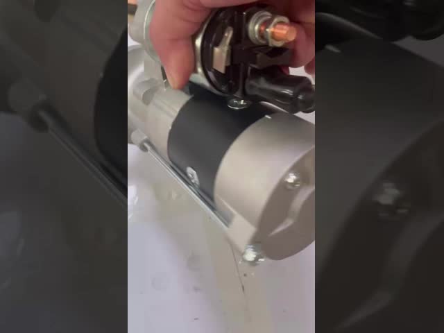 0-24000-2451 イスズウ 4BG1 エンジン スタートモーター 24V 11T 4.5kW ヒタチ 120-5 & コベルコ 120 掘削機用