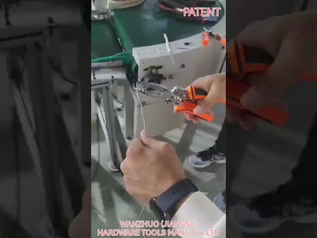 電流測定器で10イン1のワイヤストリッパー,ワイヤストリッパーでワイヤを切ったり引っ張ったりする,ワイヤストリッパー,電圧テストタイル,電圧テスト器でワイヤを掻き切ったり押したりするためのケーブルシース