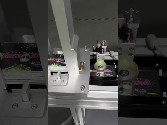 ISO標準スマートRFIDカードデータパーソナライゼーション マシン カードの作業速度3600CPH YRFC-DP-3000で簡単にする正確なパーソナライゼーション