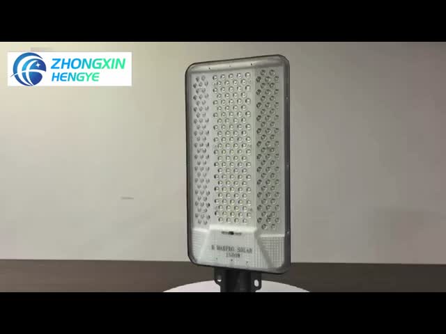 フルスクリーン 3 サイド スプリット 太陽光路灯 屋外防水