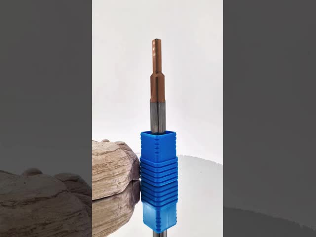 アルティシンコーティングカービッドステップドリル 内部冷却液 硬金属のための直流フルートドリルビット
