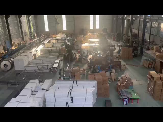 耐久性 屋根用アルミ歩道 ソーラー オーダーメイド 500kg 負荷容量