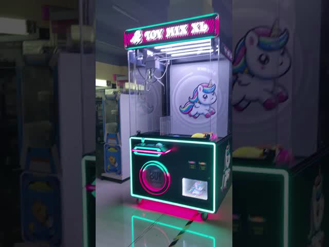 プレイファン ホットセール アーケードゲーム機 960 Xxl コイン式 透明 ミックスおもちゃ クレーン人形機