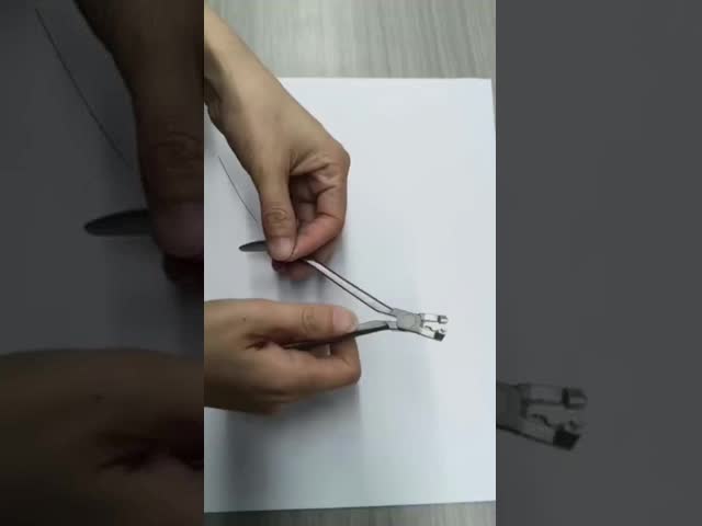 High quality Orthodontics Used Distal End Cutter(Flush) dental plier WITH CHEAP PRICE AND ONE YEAR WARRANTY