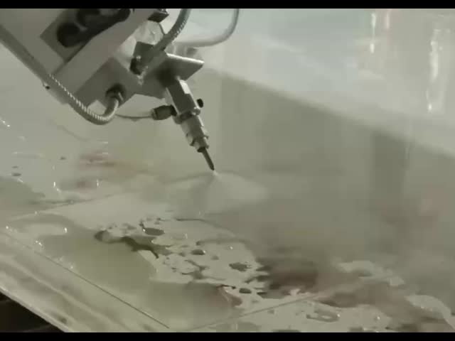 5軸 CNC 水噴流切削機 石金属ガラスプラスチックのための45度切削のための水噴流切削機