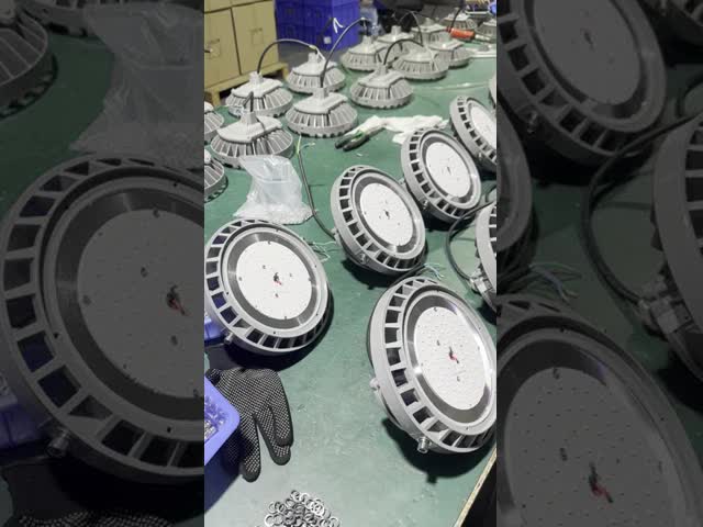 High Lumen Outdoor Solar Yard Light Ip65 Control Aluminum  Solar Led Flood Light