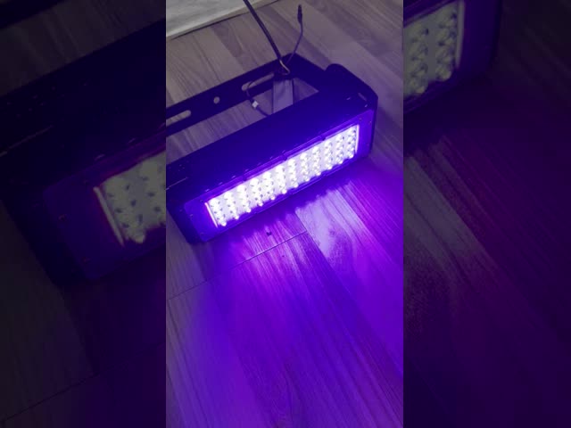 IP65 Waterproof 250W LED High Mast Light with 138mm Thickness for Stadium and Arena Lighting