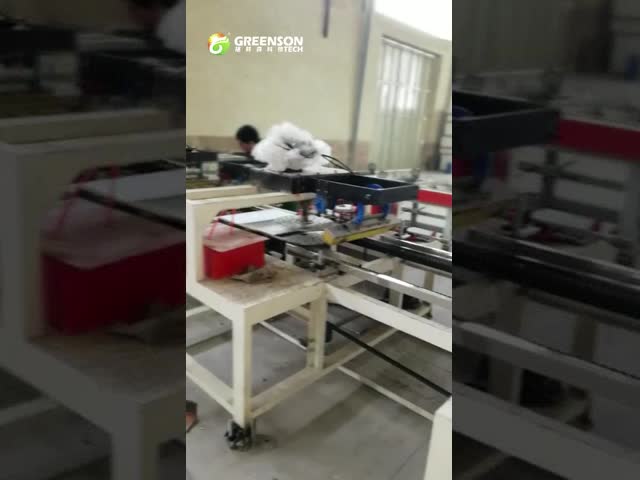 1300mm未満のPvcフィルムジプスボードラミネーションマシン生産ライン ビデオ