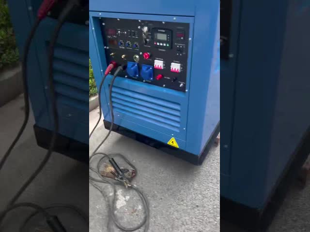 600A 300A SMAW / GTAW Soldador Gerador Máquina de Soldadura a Diesel 400 Amp