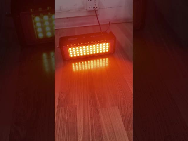 Full Spectrum 250W T5 LED Grow Light with Passive Thermal Management for Indoor Plants