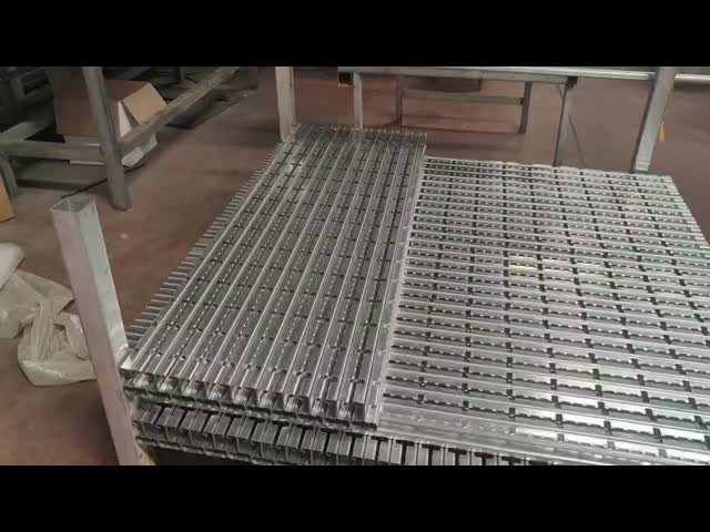 構造の倍の円4.5mm溶接されたワイヤー庭の塀