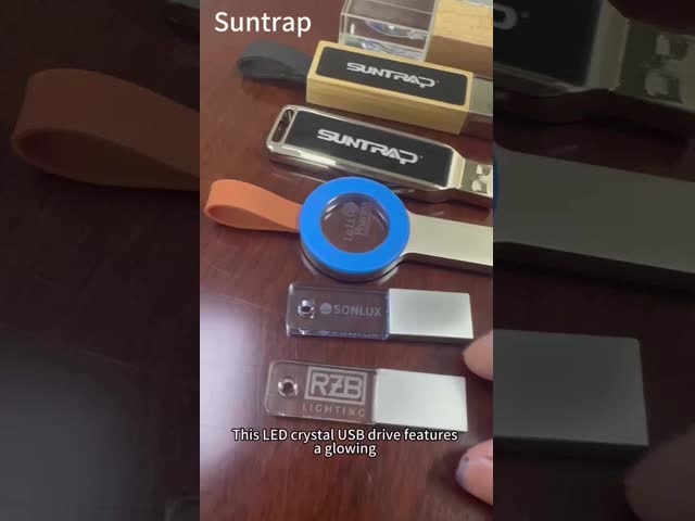 スタイリッシュなクリスタルLEDライト USB メタルボディとUSB2.0 8-15MB/S 読書速度