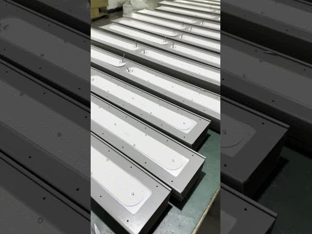 1250w 1500w 2000w LED High Mast Light with IP65 Waterproof Rating and 50000 Hours Lifespan for Stadiums and Farms