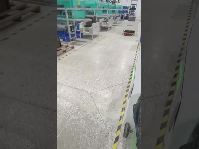 360回転式 AGV 自動運転車両 倉庫システムQRコード 視覚ナビゲーション