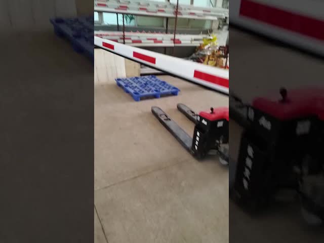 Boom Intelligent Barrier Gate with Max 6m Straight Arm and 1850r/mim Motor Rotational Speed