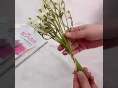 Wholesale from the manufacturer of ins chamomile artificial flower bouquets, small daisies, artificial flowers, living room decoration, table flowers, and decorative bouquets