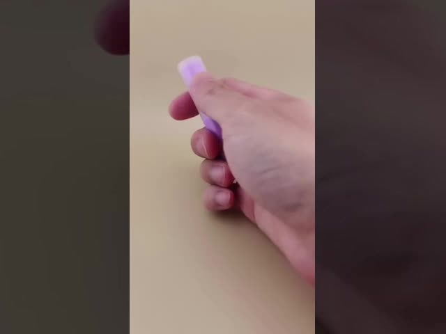 Purple Small Lip Balm Packaging with Clear Matte Smooth Lid for Lipsticks