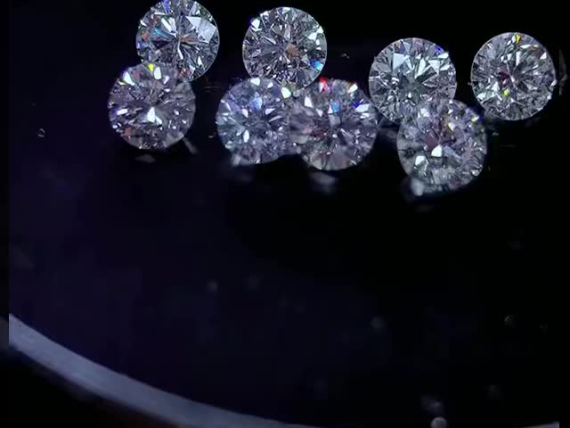 LuxuryShine 100% Real Diamond D-F Color VVS2 White Round Shape Excellent Cut Lab Grown Diamonds With IGI Certificate