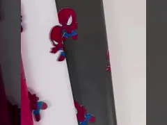 Papel de embalagem de flores do Homem-Aranha