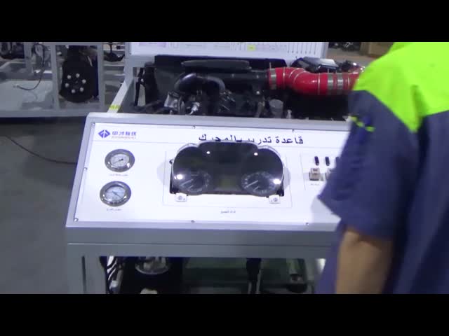 トヨタ 陸警 自動車 訓練 ワークショップ 自動車 教科 機器