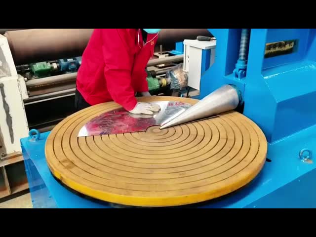 Versatile Steel Sheet Metal Cone Roller With 155Mm Bottom Roll Diameter  Adjustable Pressure